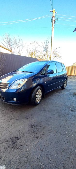 Тойота версо корола