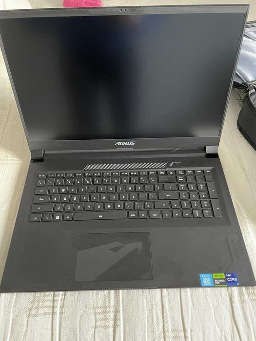 Gigabyte Aorus 17X AZF i9-13980HX 32GB 2TB W11 RTX 4090 GWARANCJA!