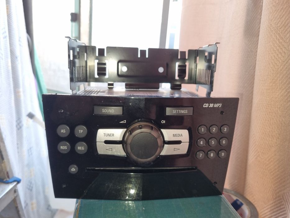 Rádio original Opel Corsa D