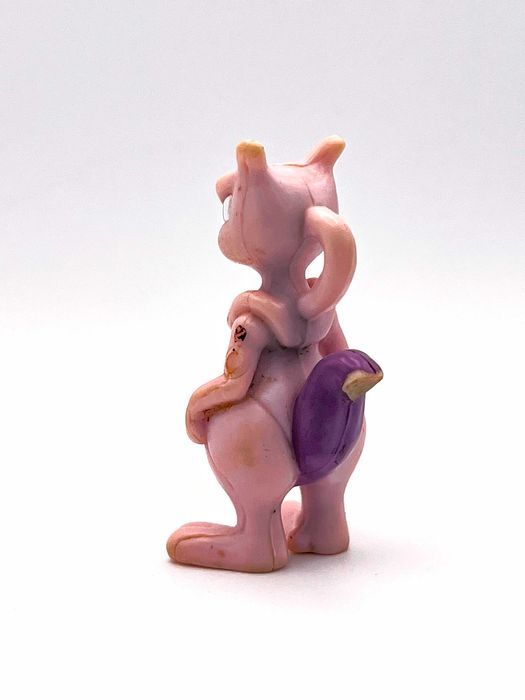 Pokémon Mewtwo 1999 Nintendo