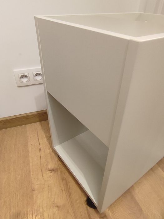 Komoda pod biurko lub nocna szafka na kółkach Ikea Tonstad biała 35 sz