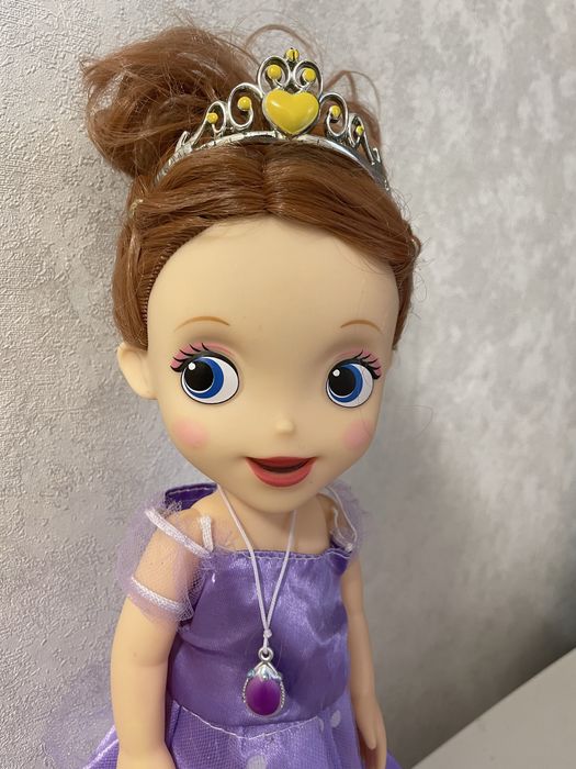 Лялька принцесса Софія