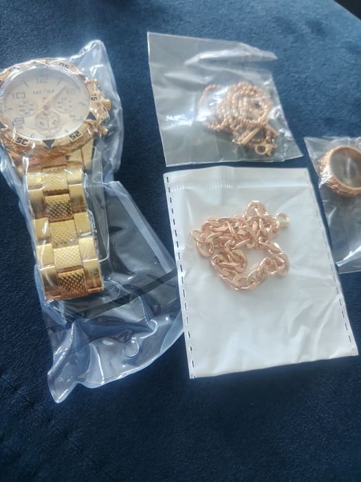 Zestaw zegarek łańcuszek bransoletka i pierścionek