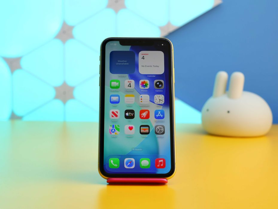 Смартфон Apple iPhone 11 128GB Yellow (155903) Б/У З ГАРАНТІЄЮ