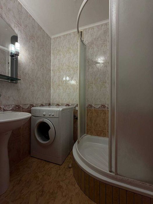 Продаю 3к.квартиру біля парку