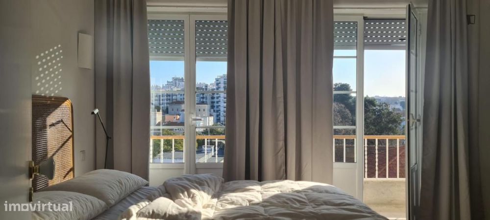 Quarto - localizado em Setubal