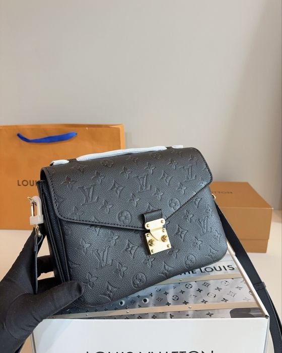 Сумка жіноча чорна Louis Vuitton Pochette Metis Black луи витон метис