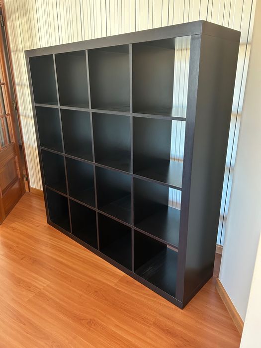 Estante Kallax Ikea+ ofereço cestos