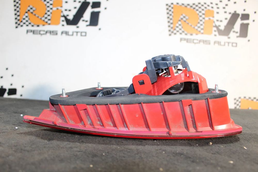 Farolim da mala esquerdo SEAT Leon (1P1)