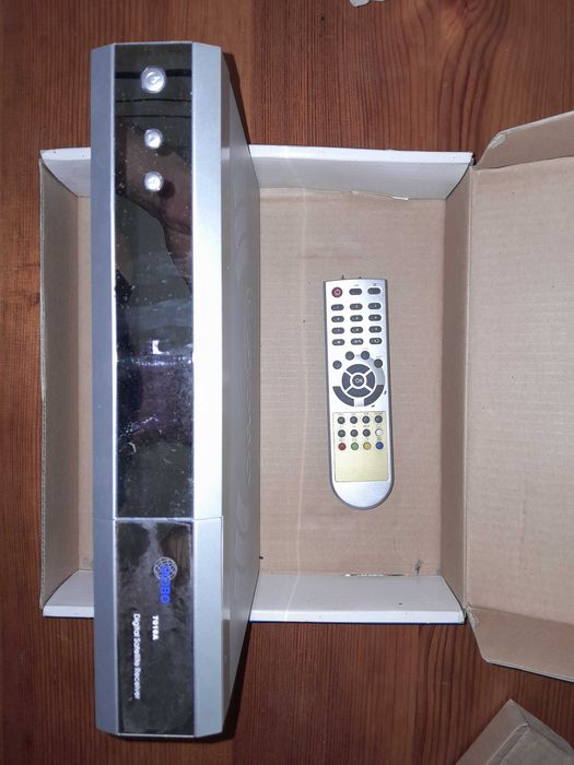 Спутниковый тюнер Globo7100A