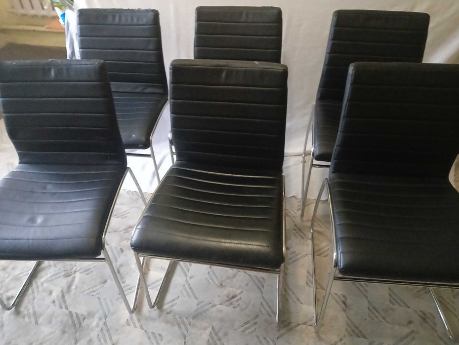 Krzesła do sprzedania