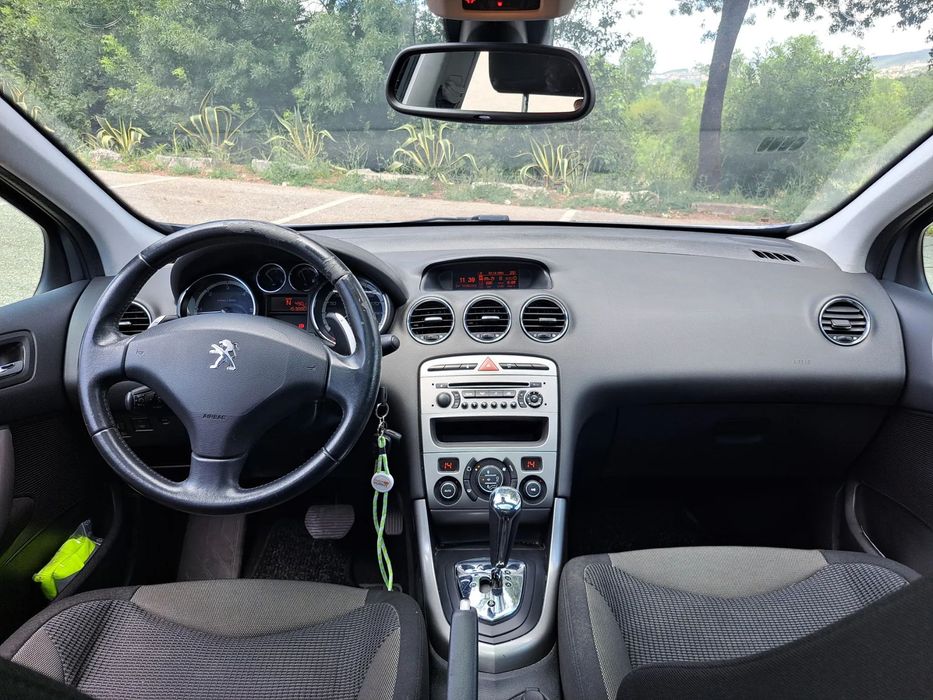 Peugeot 308 SW 1.6 HDi Executive CMP6 foto 3
