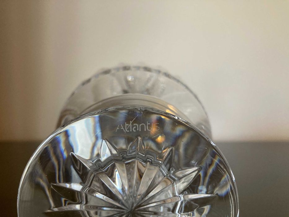 Garrafa de cristal marca Atlantis sem uso