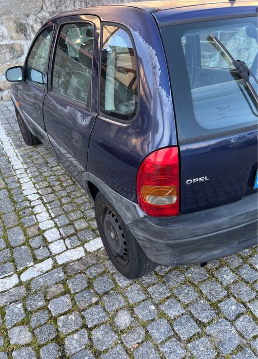 Opel Corsa B 2000 – Económico, Fiável e Pronto a Andar!