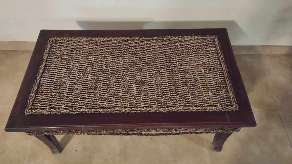 Mesa de centro em madeira