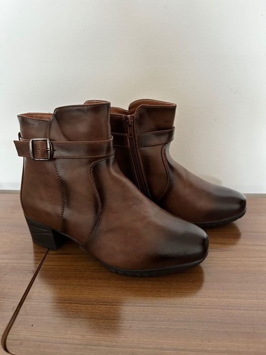 Botas Castanhas Nº 36 Novas