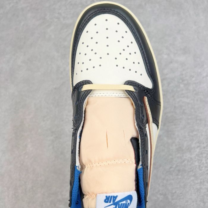 Tenis NK SCT Novos