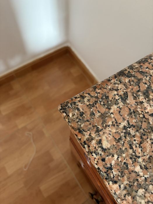 Cama de Corpo e Meio + Colchao (100x180)+ Mesa de Cabeceira