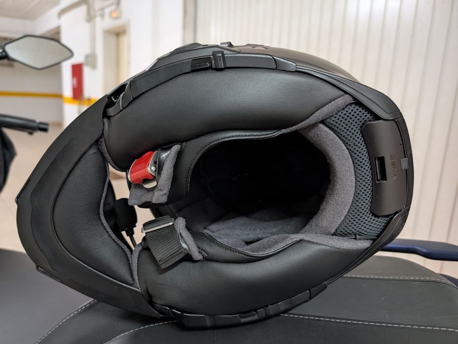 Shoei Neotec 2 + Sena SRL 2