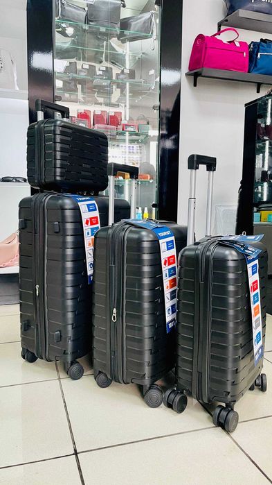 Валіза на колесах