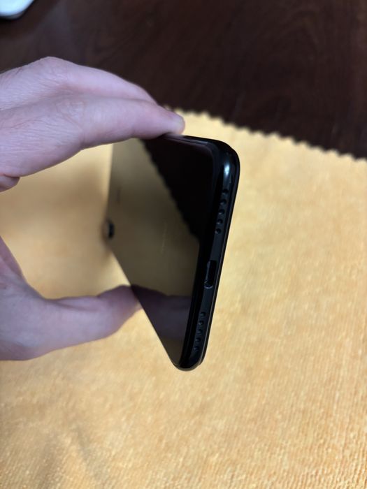 Продам Redmi Note 7 4/64 ГБ Black