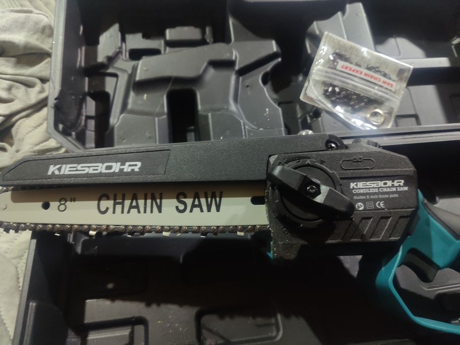 АКЦІЯ!!!Акамуляторна садова пилка, Німеччина, шина 8"