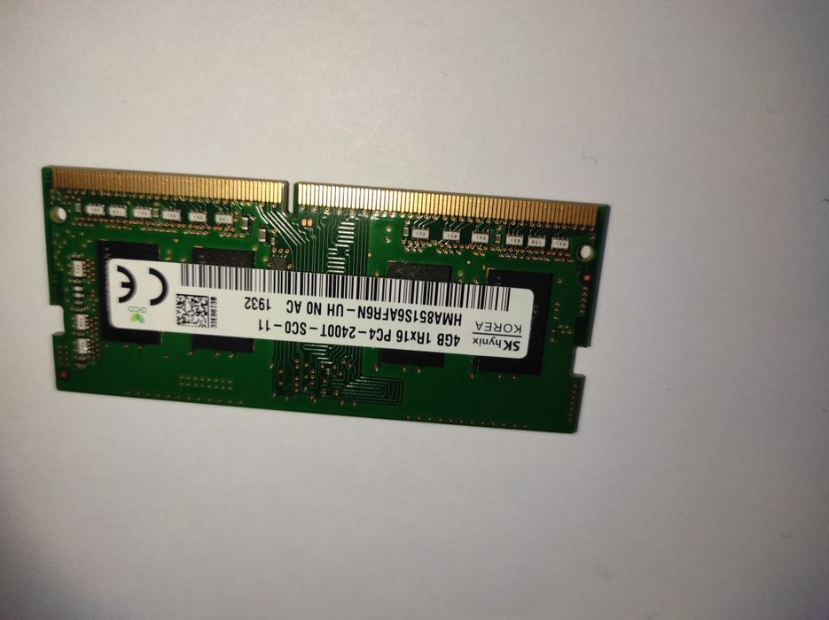 Оперативна пам'ять SkHynix DDR4 4ГБ 2400 МГц