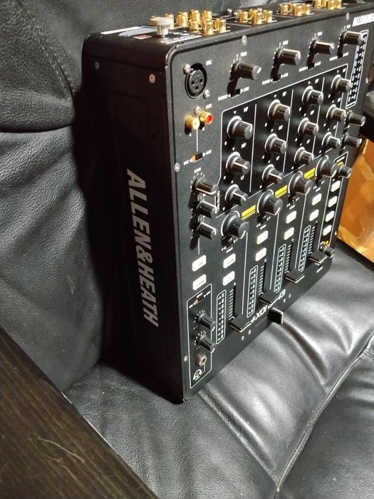 Allen & Heath xone 43