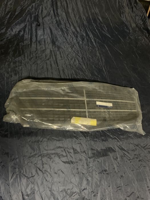 Grelha Original Mercedes W210