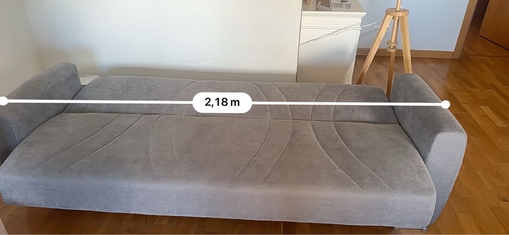 Sofá cama com arrumaçao