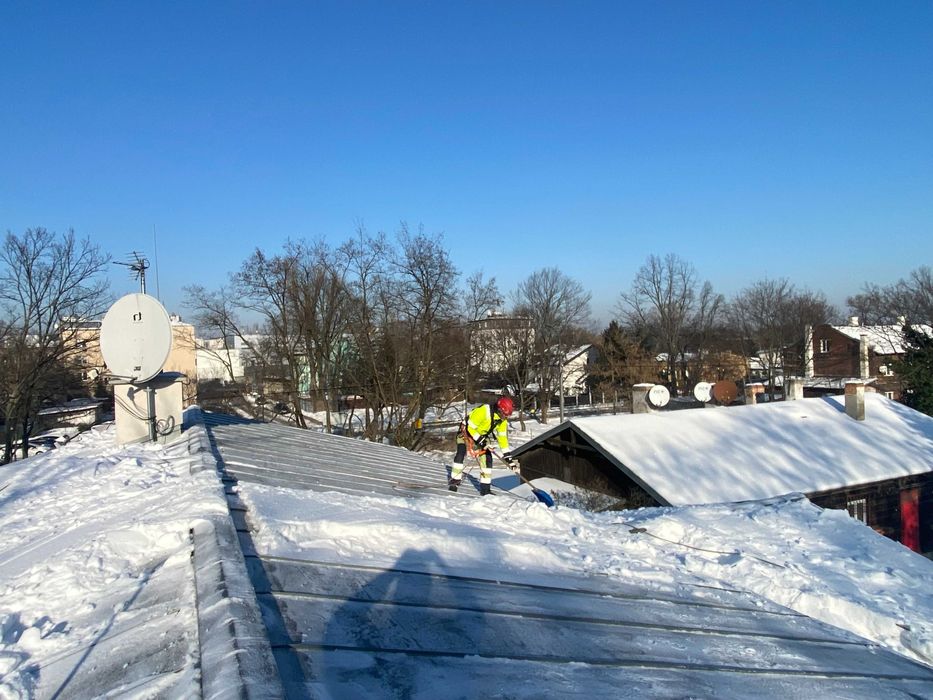 Odśnieżanie dachów