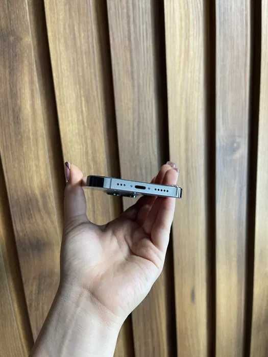 Sprzedam telefon Iphone 13 pro