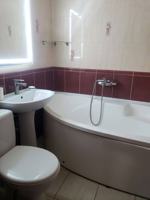 Продам 1 комнатная квартира Центр, район парка Стрелка.