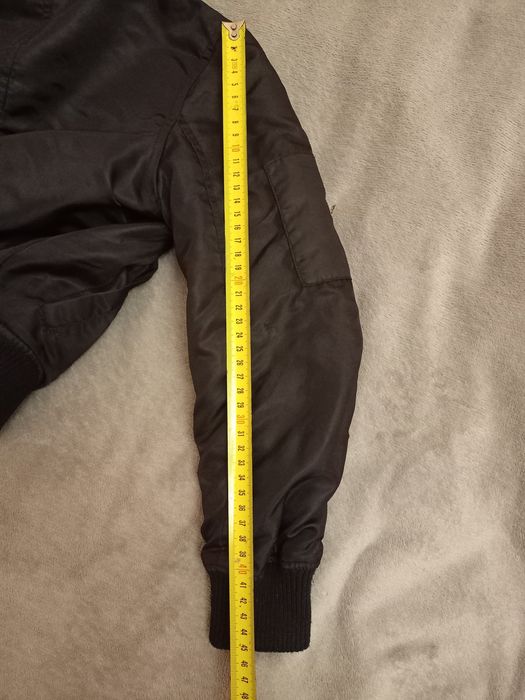 Курточка бомбер на девочку