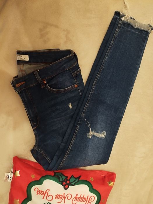 Скіні Bershka.38розмір.