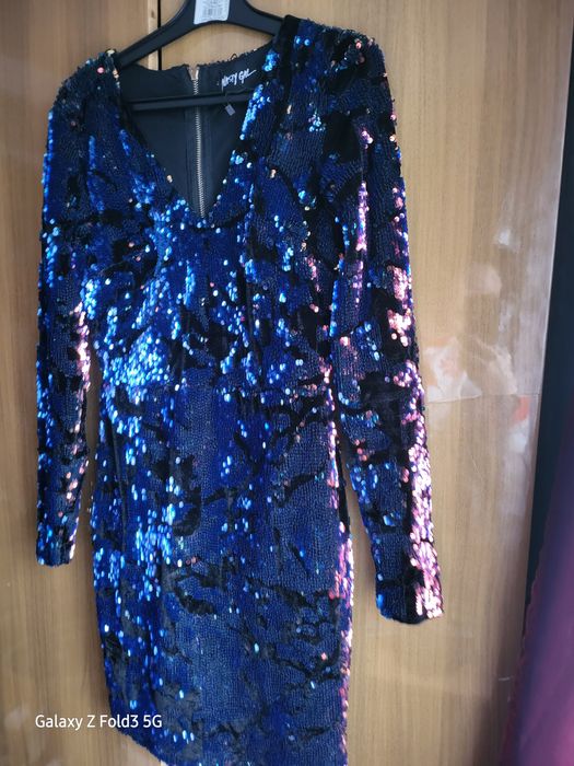 Продам новое платье