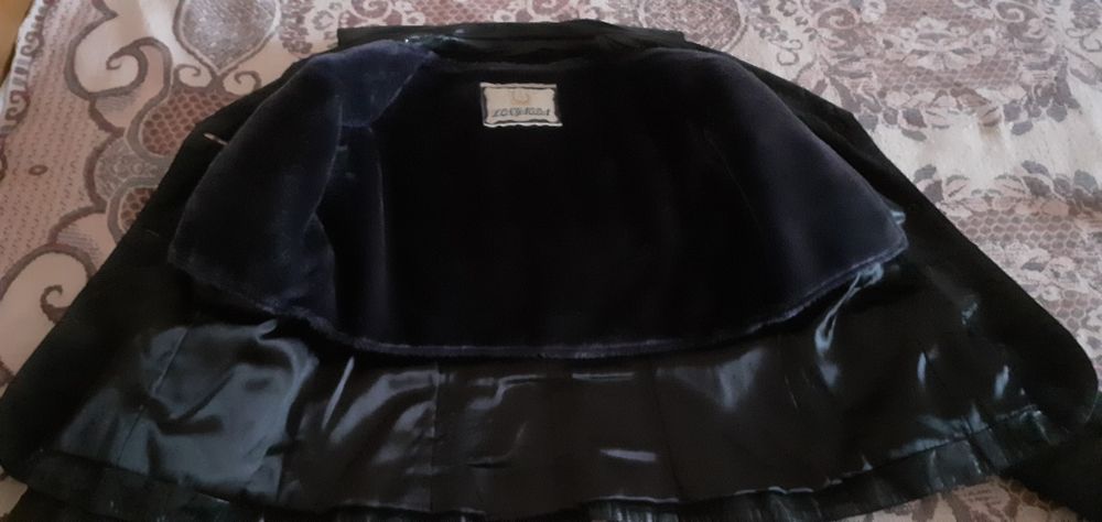 Шкіряна куртка жіноча