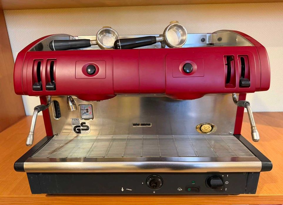 Кавомашина Faema