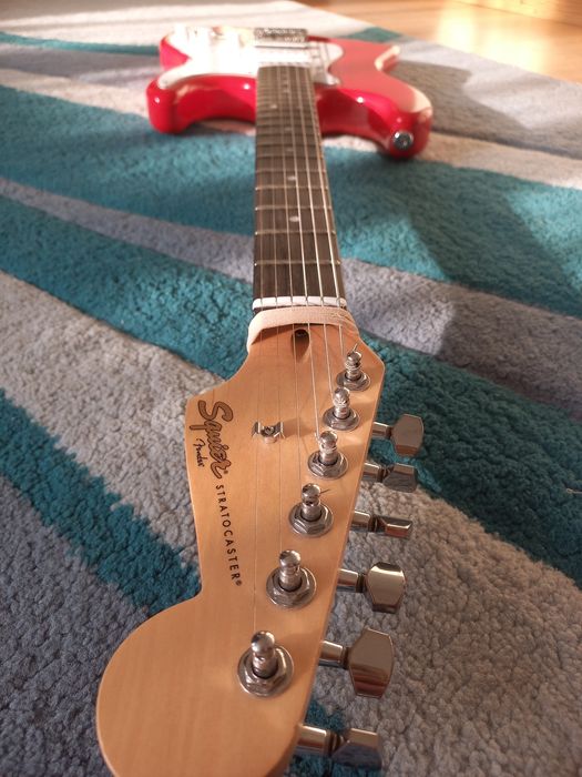 Squier by Fender Affinity Stratocaster SSS