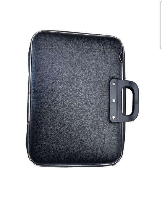 Torba czarna na laptop 15,6 cali