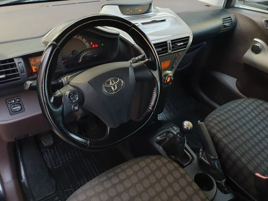 Toyota iQ 1.33 VVT-i