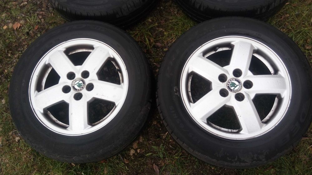 Skoda Koła Aluminiowe 15" 6Jx15 ET38 opony letnie 195/65