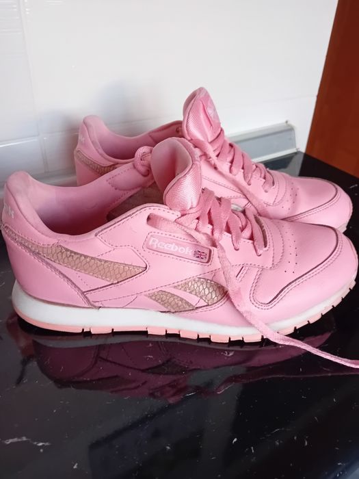 Buty damskie Reebok.