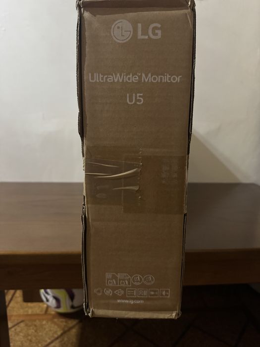 MONITOR LG ultrawide U5 4k