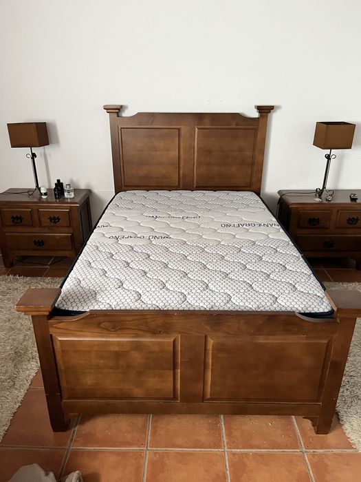Cama com colchao