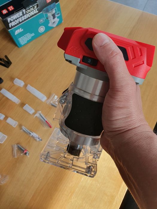 Frezarka na baterie M18 Milwaukee