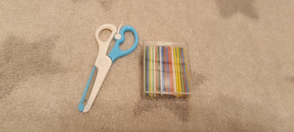 Zestaw nożyczki i patyczki do nauki liczenia dla przedszkolaka