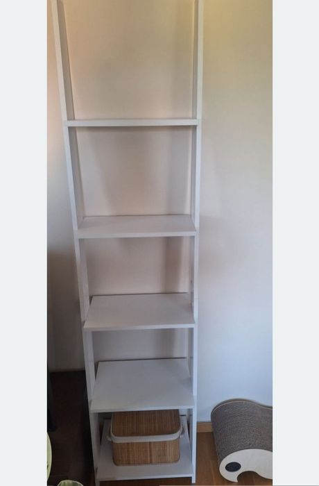 Regał drewniany biały