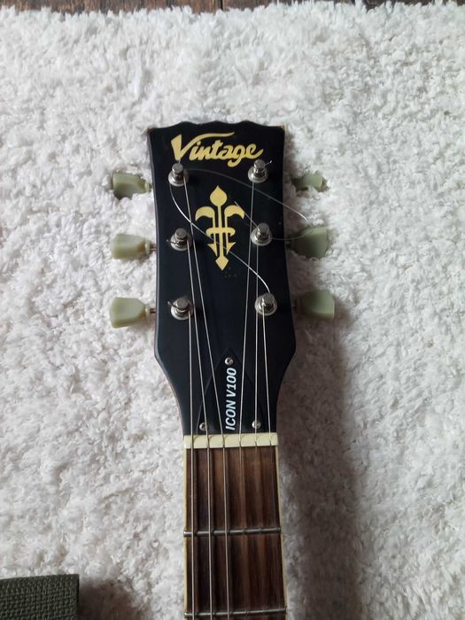 Vintage icon v100
