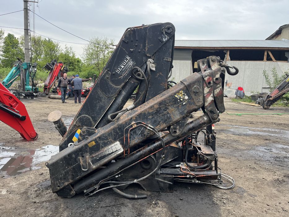 Коан маніпулятор Hiab 260    Palfinger Atlas Fassi Pm